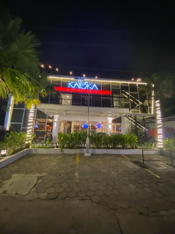 칼로카 에어포트 호텔 Sumbawa Besar 외부 사진