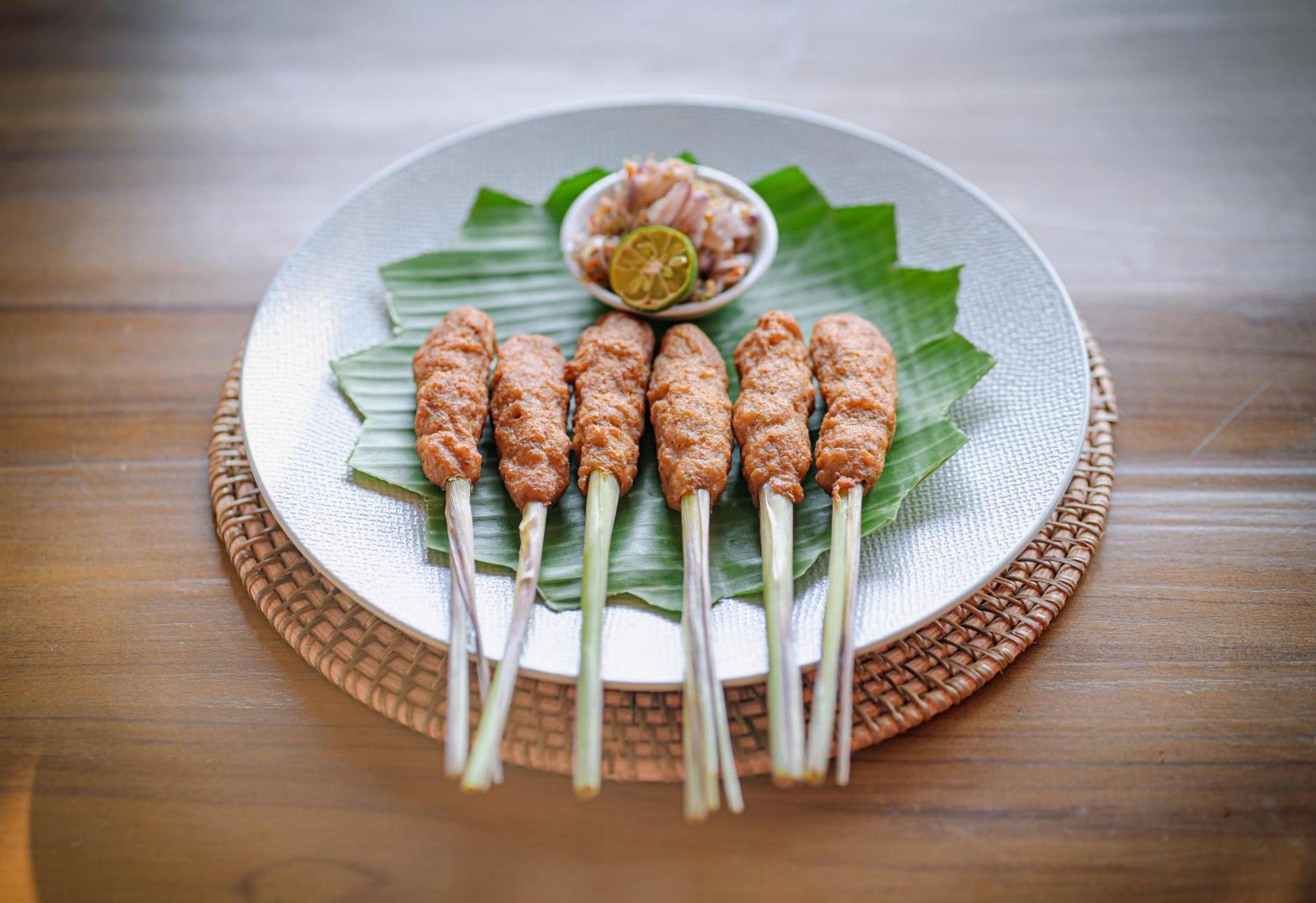 칼로카 에어포트 호텔 Sumbawa Besar 외부 사진