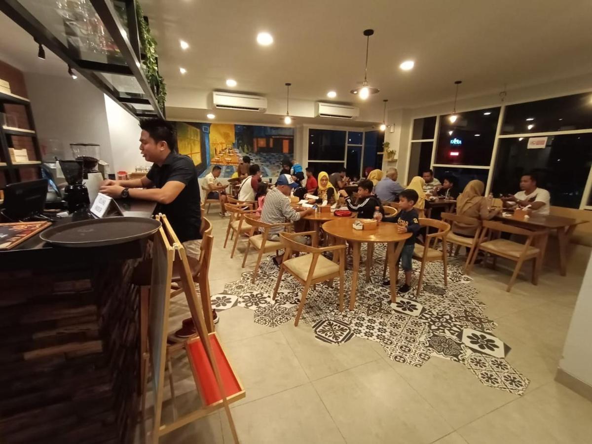 칼로카 에어포트 호텔 Sumbawa Besar 외부 사진
